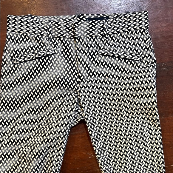 🌻3/$15🌻 GAP pants - Picture 3 of 8